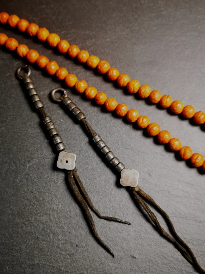Gandhanra Handmade 6mm Tibetan Buddhist Prayer Bead Counters for 8-15mm Mala,with Flower Pendant, Made of Cold Iron