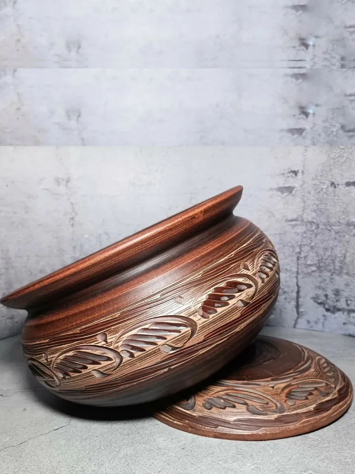 Ceramic casserole 202.88 fl.oz Pottery Clay quality handmade from red clay