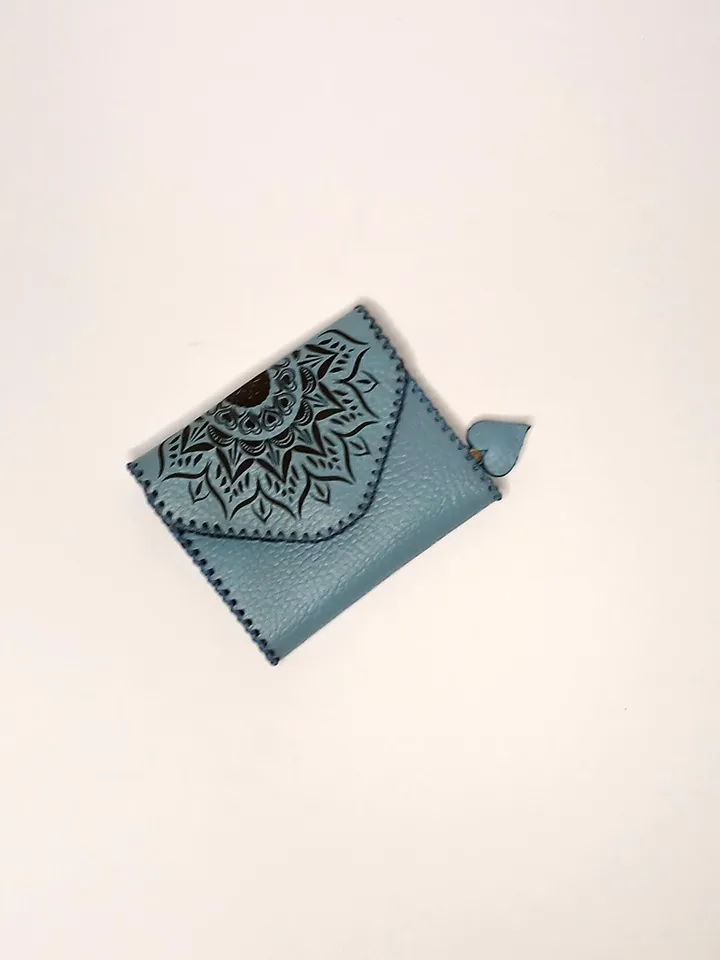 Leather Women Wallet, Handcrafted Bifold Wallet for Women Made from Cowhide Leather, Leather Wallet Women Slim ID Credit Card Wallet.