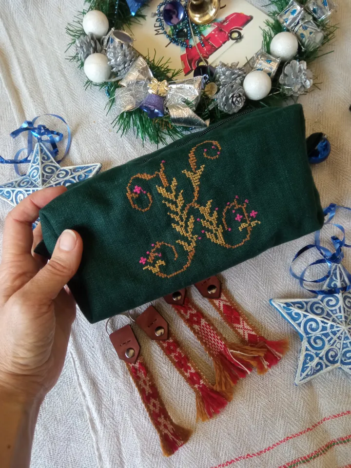 Cosmetic bag or pencil case made of linen with hand embroidery of a traditional Belarusian ornament