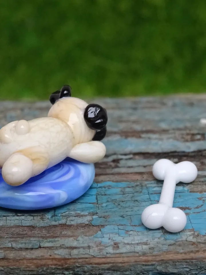 PUG GIFT Pug figurine Dog ornament Dog art Glass Dog decor Glass Pug art Pug statue Miniature animals Tiny glass animals Mother day gift
