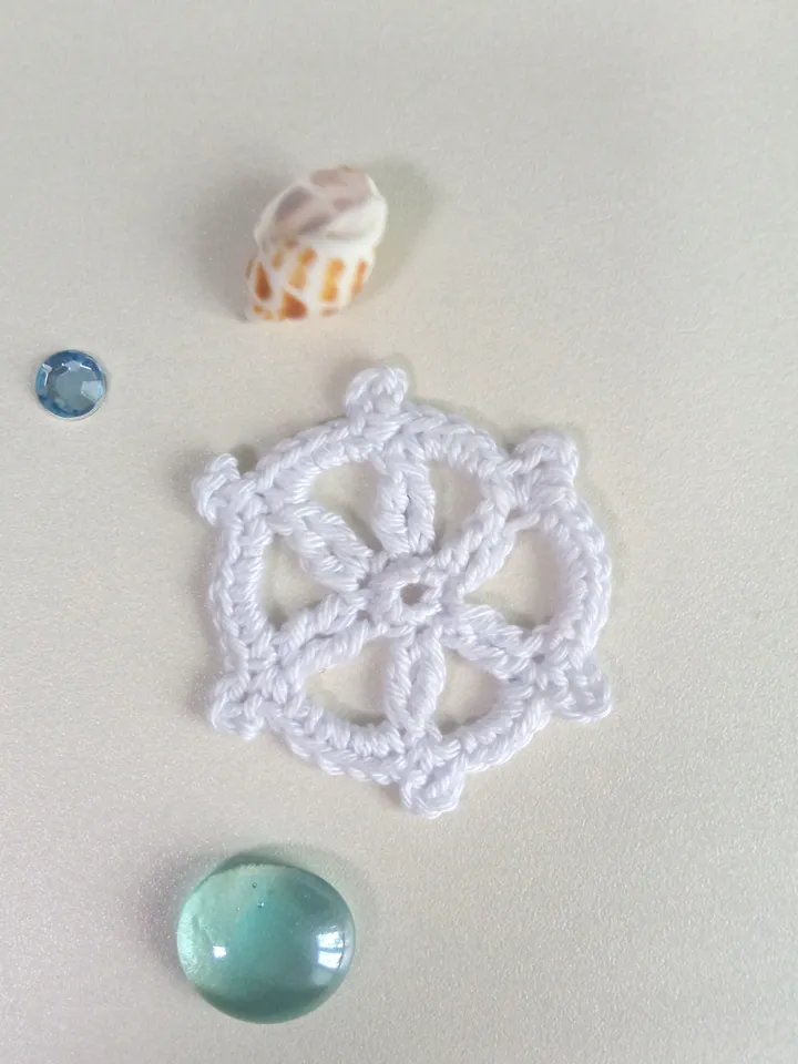 Applique Crochet pattern Seahorse, steering wheel, anchor.
