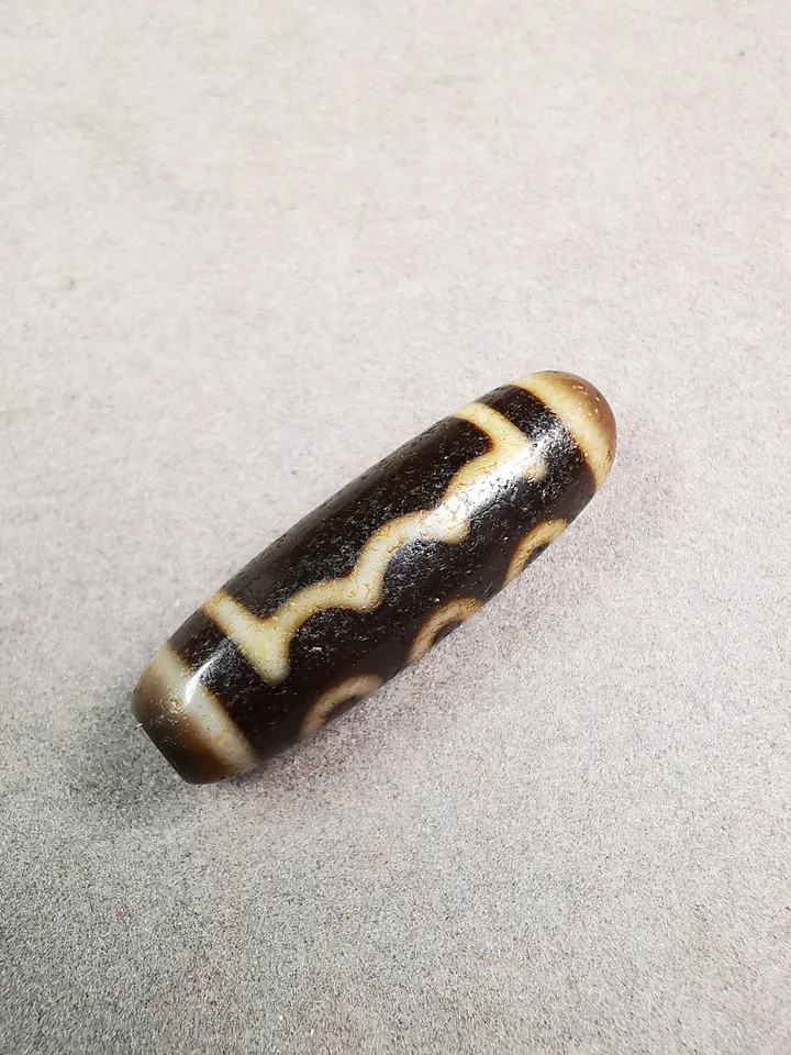 Gandhanra Tibetan 5 Eyed Dzi Bead,Tibetan Chung,Wealth Amulet,Small Size 36*11 mm