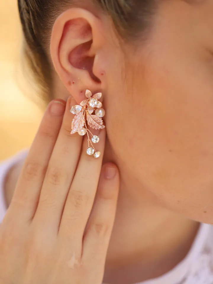 Rose Gold Floral Bridal Earrings, Crystal Wedding Earrings, Floral Jewelry Set, Pearl Jewelry, Boho Wedding Earrings, Statement Earrings