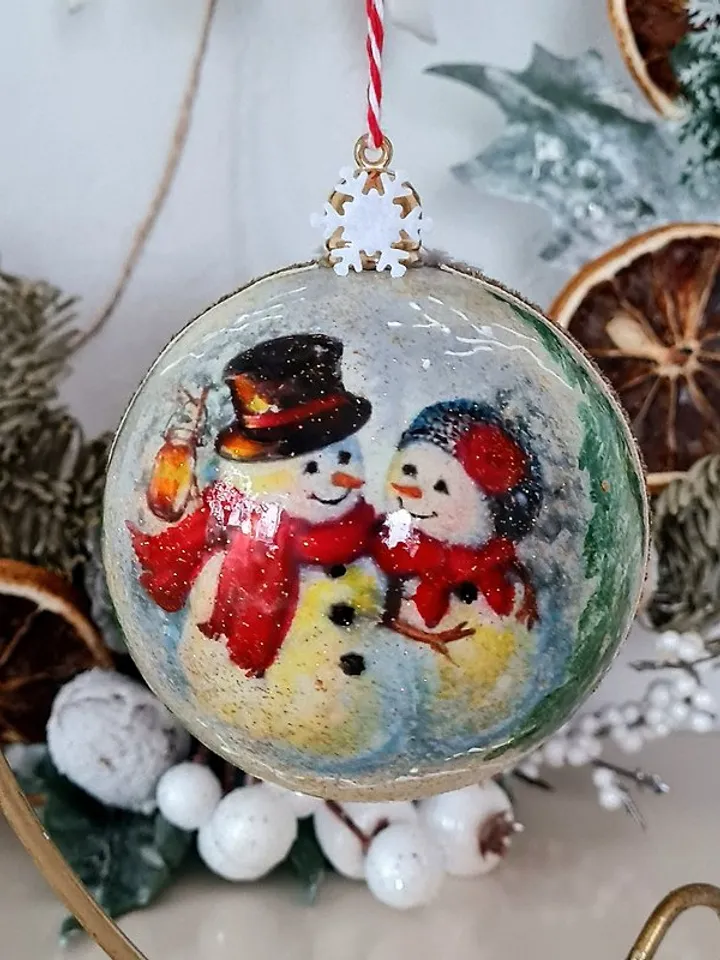 Handmade Christmas gifts Couple of snowmen in love Christmas decoration ornament
