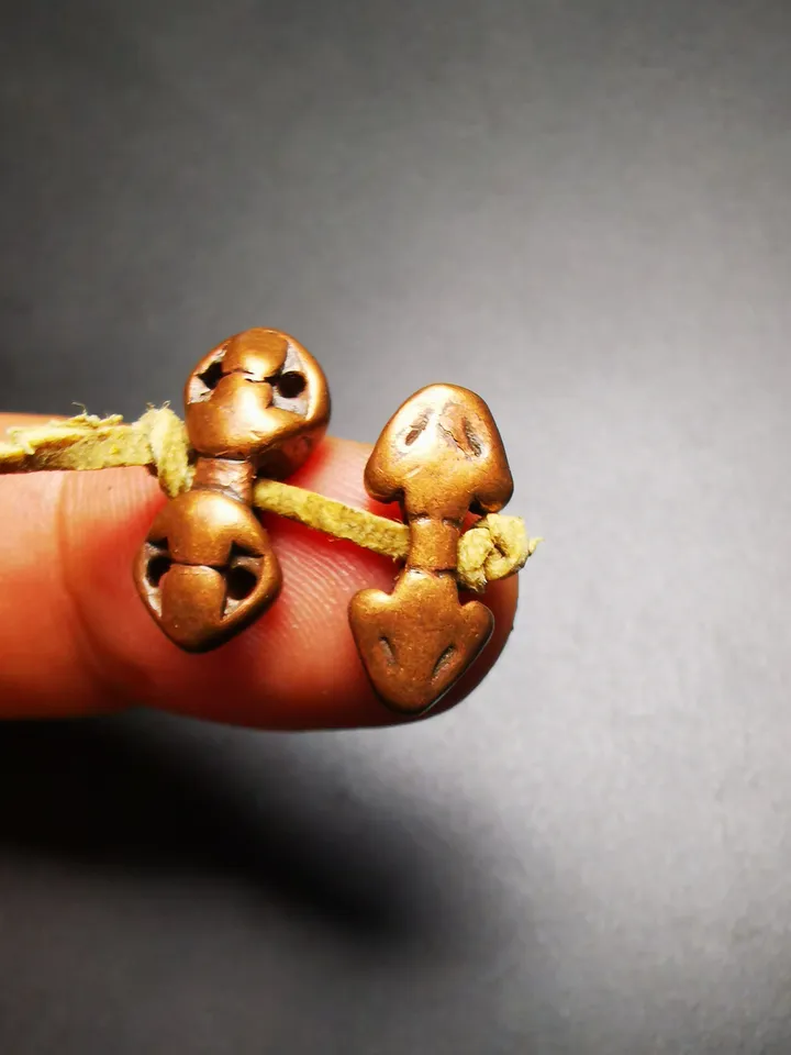 Gandhanra Antique Tibetan Amulet,Mini Vajra Bead Pendant for Mala Prayer Beads,Trantic Buddhism Dharma,Made of Red Copper