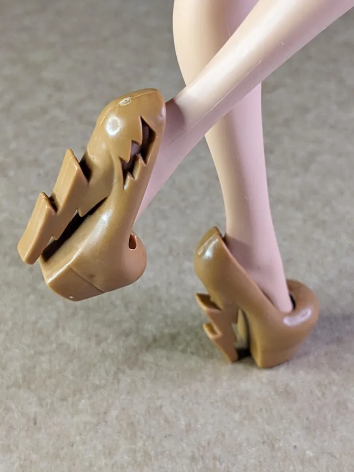 Beige heels shoes for fashion female dolls (MH, EAH)
