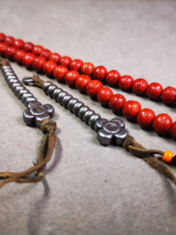 Gandhanra Handmade Tibetan Buddhist Mala Counters,Prayer Bead Counters,with Flower Pendant,Made of Cold Iron
