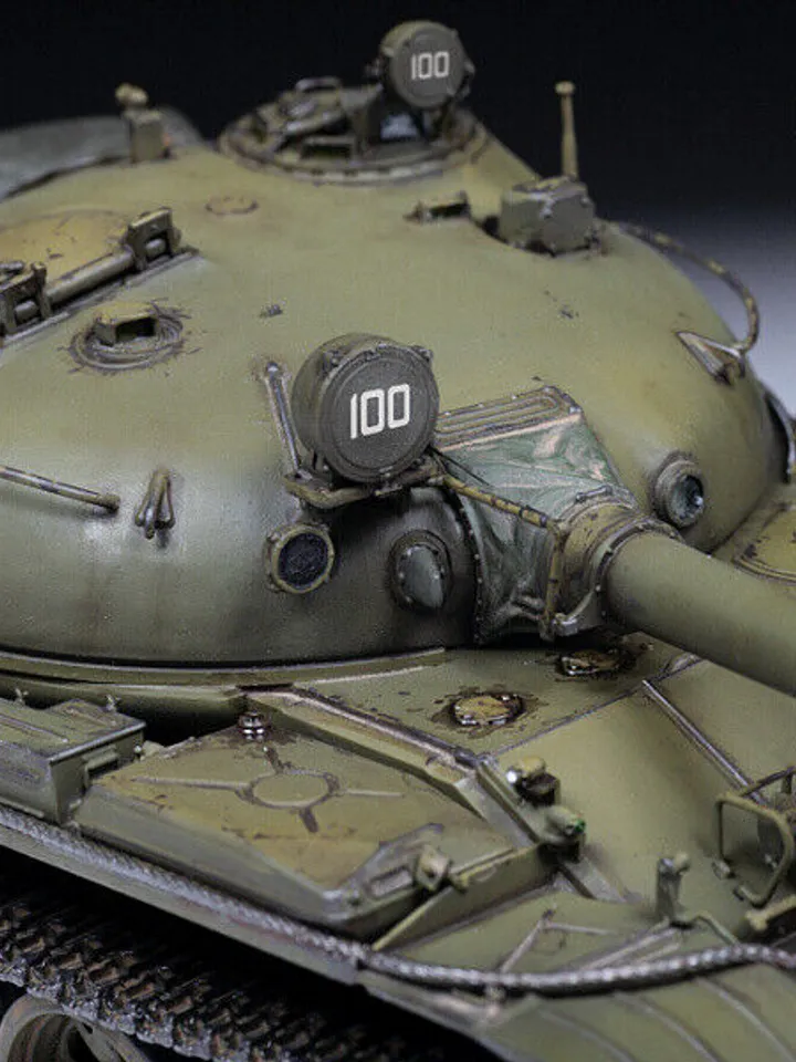Original Zvezda 3622 Soviet Main Battle Tank T-62 Plastic Scale Model 1:35 NEW BOX