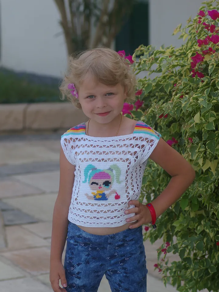 Girl’s Intarsia Crochet Top Pattern – Top The Doll