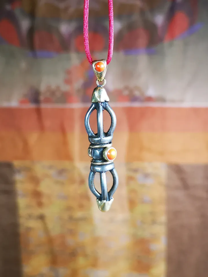 Gandhanra Tibetan Buddhist Amulet,Vajra Pendant, Made of Cold Iron,Inlaid with Agate