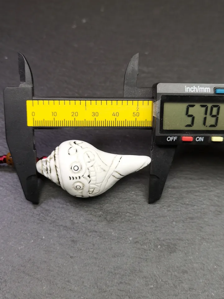 Gandhanra Tibetan Buddhism Amulet,Hand Carved White Conch Shell Shankha with Skull Citipati Symbol,Tibetan Ritual Implement - 2.28" × 1.18"