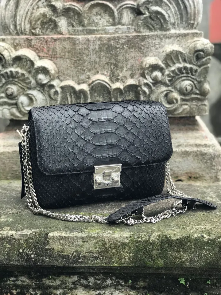 Genuine python skin bag | Black crossbody Bag | Classy Chain Crossbody Women Bag | Exotic Leather Bag | Designer Handmade Bag