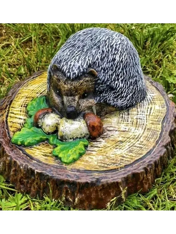 Plastic Hedgehog mold for pouring concrete and gypsum DIY