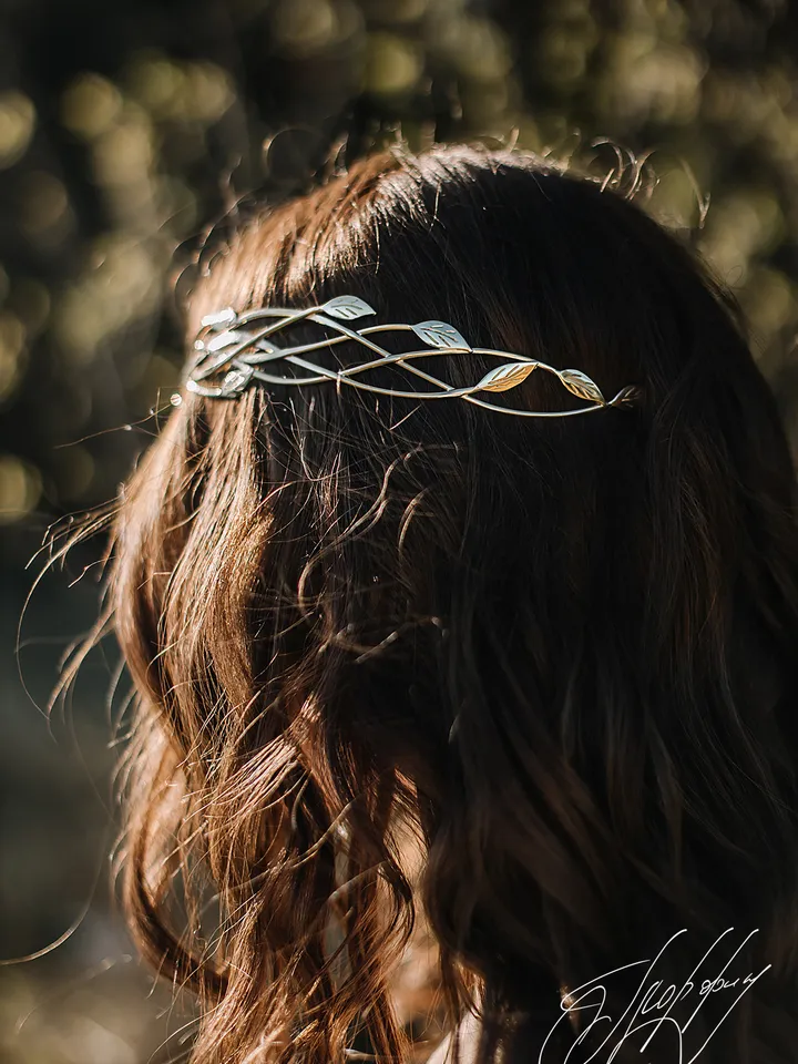 Tiara for wood nymph from branches and leaves, Crown of Forest dryad, Silver diadem, fantasy fairy elven Princess Nessa
