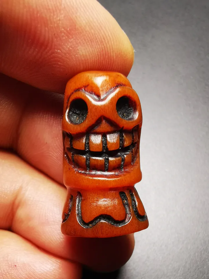 Gandhanra Tibetan Amulet,Yak Bone Carved Skull Sītavana Pendant, Hand-carved Skull Pendant for Prayer Bead/Necklace