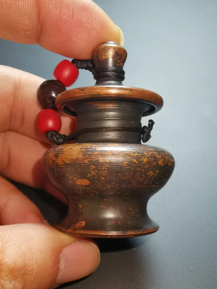 Gandhanra Vintage Mini Copper Jar with Lid,Handmade in Tibet, for Collectibels and Ornament