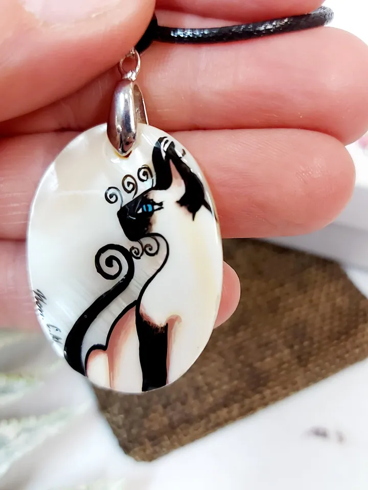 Mother-of-pearl Russian hand-painted necklace pendant "Siamese Cat". Hand paint necklace pendant. Hand painted miniature painting.