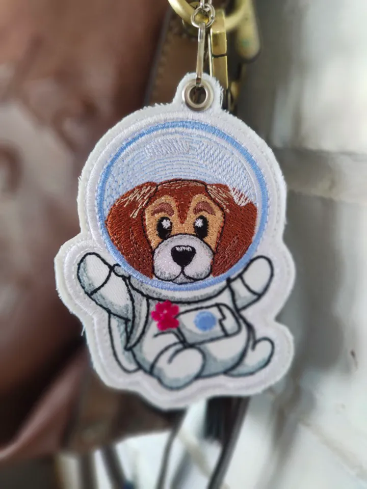 Machine embroidery design Dog astronaut
