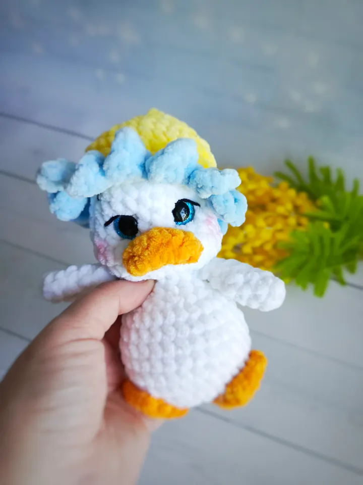 Pattern: Goose Stuffie Pattern, crochet goose, crochet pattern animal, crochet hat