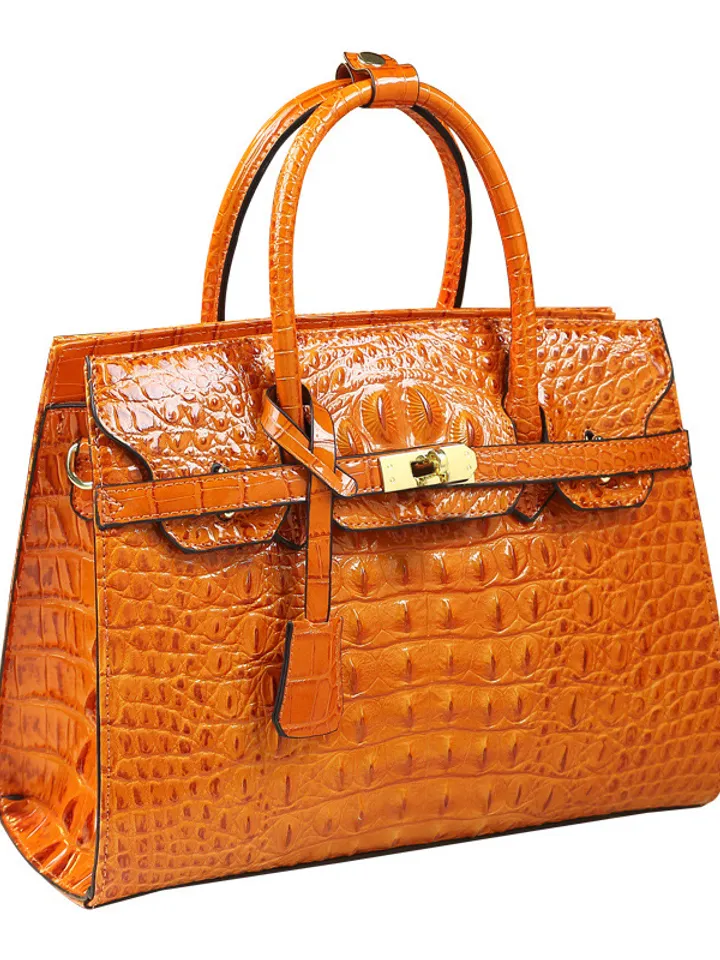 The Aurea Mini Luxe – Vegan Leather Crossbody with Designer Vibe