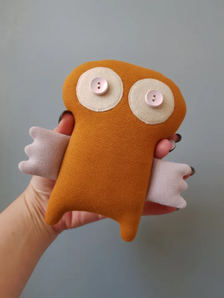 Yellow Owl sewing pattern PDF, tutorial in English, rag doll sewing diy