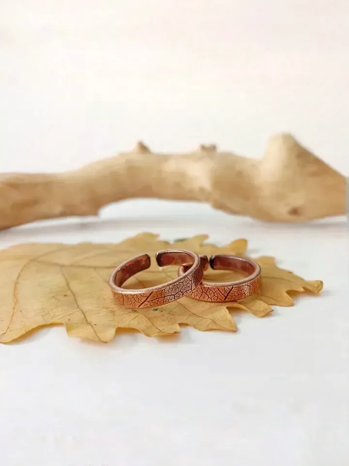 Copper ring with a real leaf imprint 7th anniversary gift Wedding ring