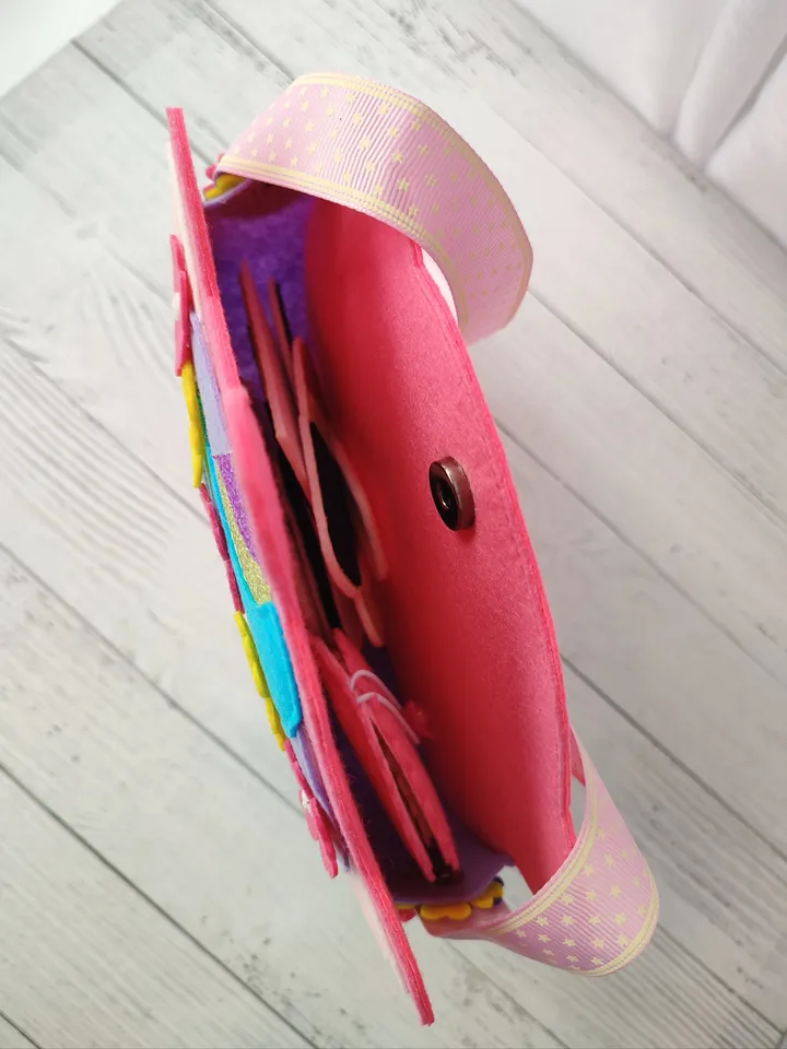 Felt bag and cosmetics set pattern, PDF sewing pattern ideas for girl, Felt makeup game tutorial