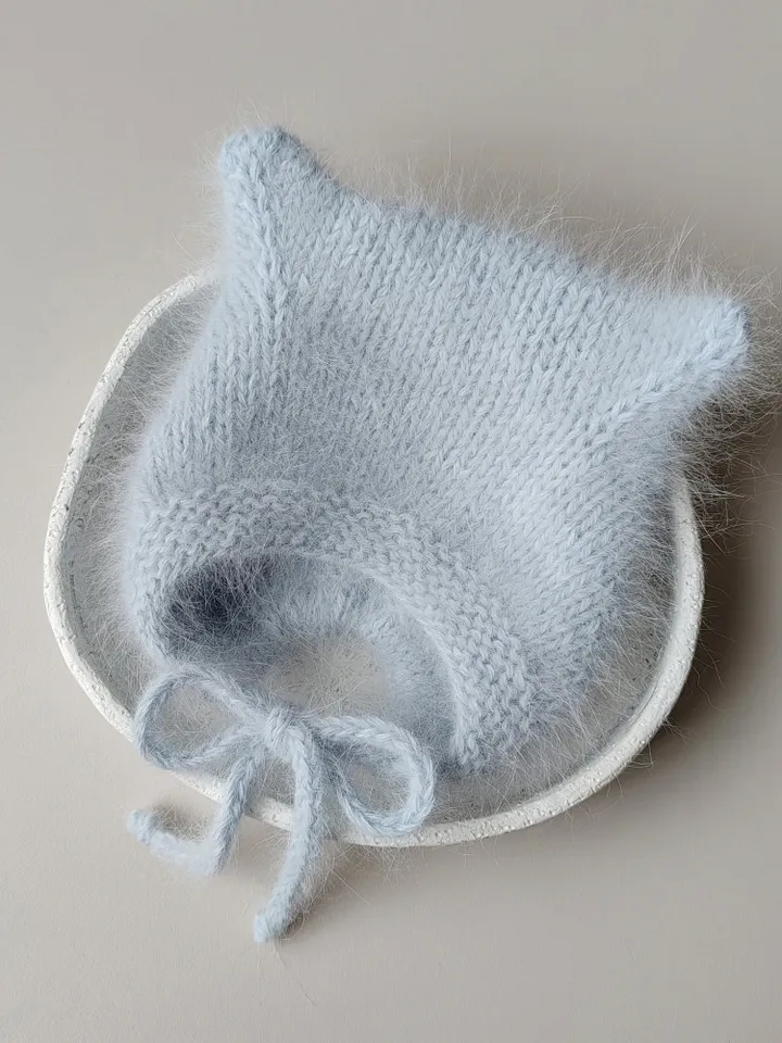 Baby hat - size 0-3 months, knitted hat, kitty hat, baby bonnet