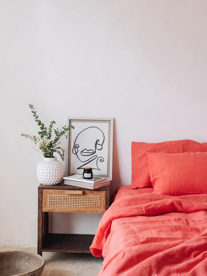 Coral linen bedding set/ Duvet cover + 2 Pillowcases in orange color / Duvet cover set / Comforter cover set / Coconut buttons / Ribbon ties