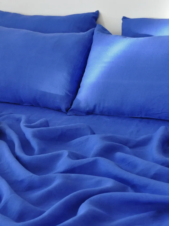 Royal blue linen sheet set / 1 flat sheet + 1 fitted sheet + 2 pillowcases / Softened linen bedding / Stonewashed / Blue bedding set