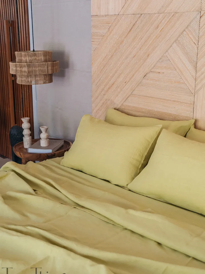Chartreuse yellow linen fitted sheet / 1 Fitted sheet / Softened linen sheet / Stonewashed linen / Linen bed sheet / Deep pocket sheet