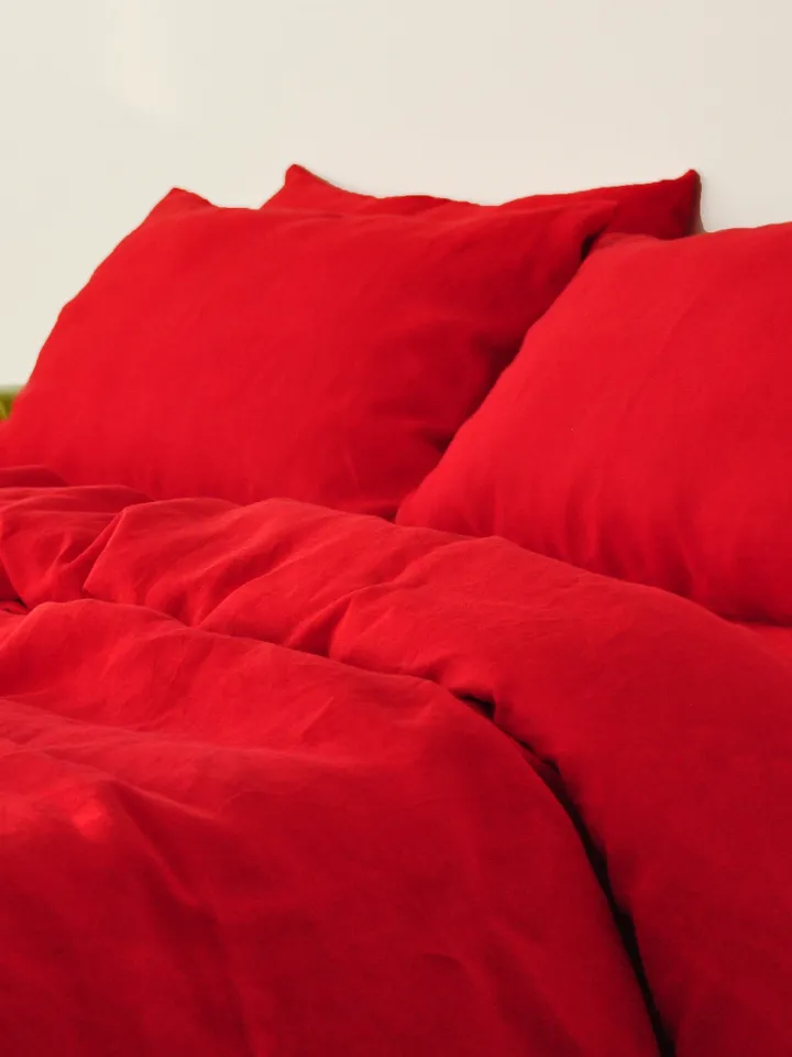 Scarlet red linen bedding set / 1 Duvet cover + 2 Pillowcases / Softened linen bedding / Comforter cover set / Coconut buttons / Ribbon ties