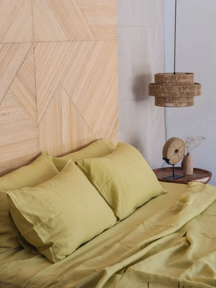 Chartreuse yellow linen fitted sheet / 1 Fitted sheet / Softened linen sheet / Stonewashed linen / Linen bed sheet / Deep pocket sheet