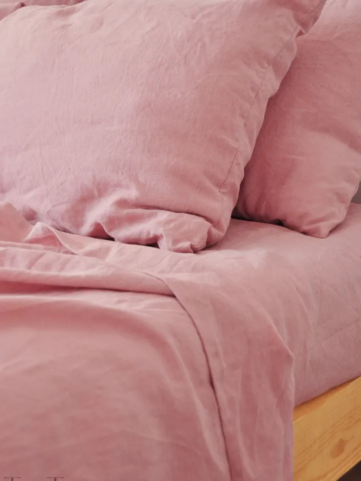 Rose pink linen sheet set / 1 flat sheet + 1 fitted sheet + 2 pillowcases / Softened linen bedding / Stonewashed / Pink bedding set