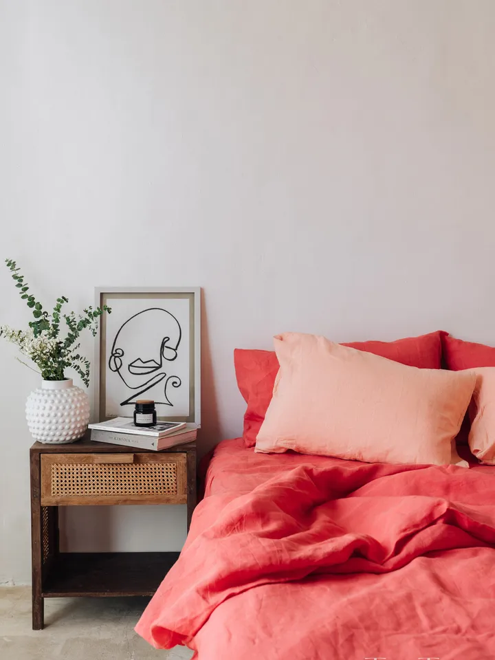 Coral linen bedding set/ Duvet cover + 2 Pillowcases in orange color / Duvet cover set / Comforter cover set / Coconut buttons / Ribbon ties