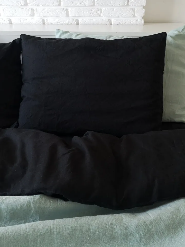 Black linen duvet cover / 1 duvet cover / Softened linen / Black comforter cover / Hidden closure / Ribbon ties / Zipper