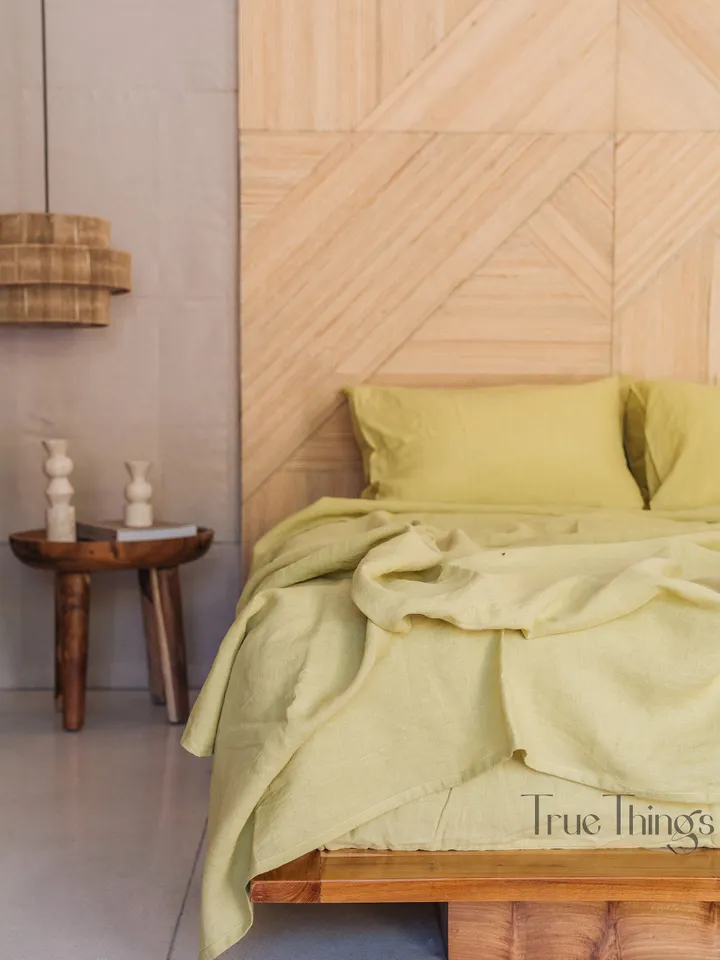 Chartreuse yellow linen fitted sheet / 1 Fitted sheet / Softened linen sheet / Stonewashed linen / Linen bed sheet / Deep pocket sheet