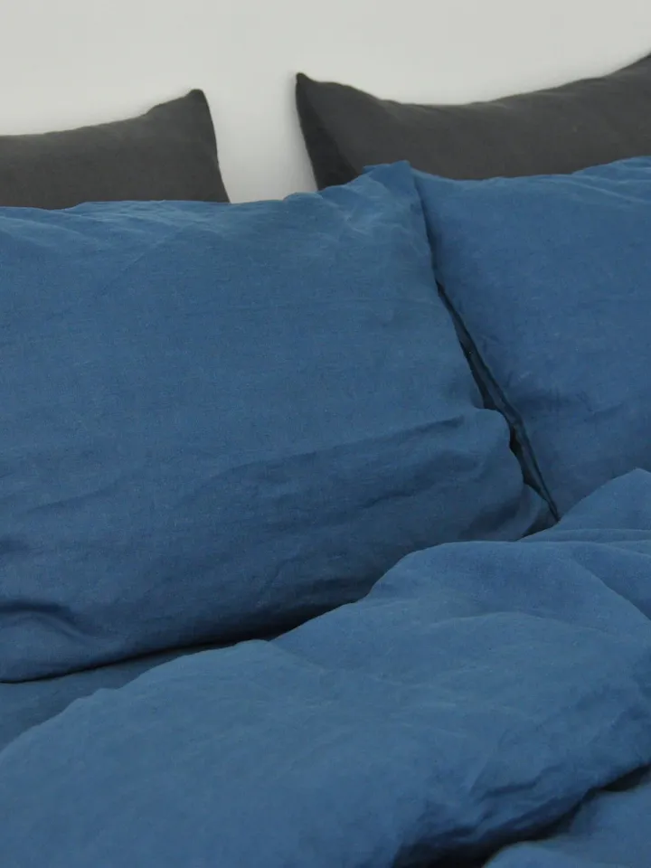 Ocean blue linen duvet cover / 1 duvet cover / Softened linen / Comforter cover / Quilt cover / Coconut buttons / Hidden closure