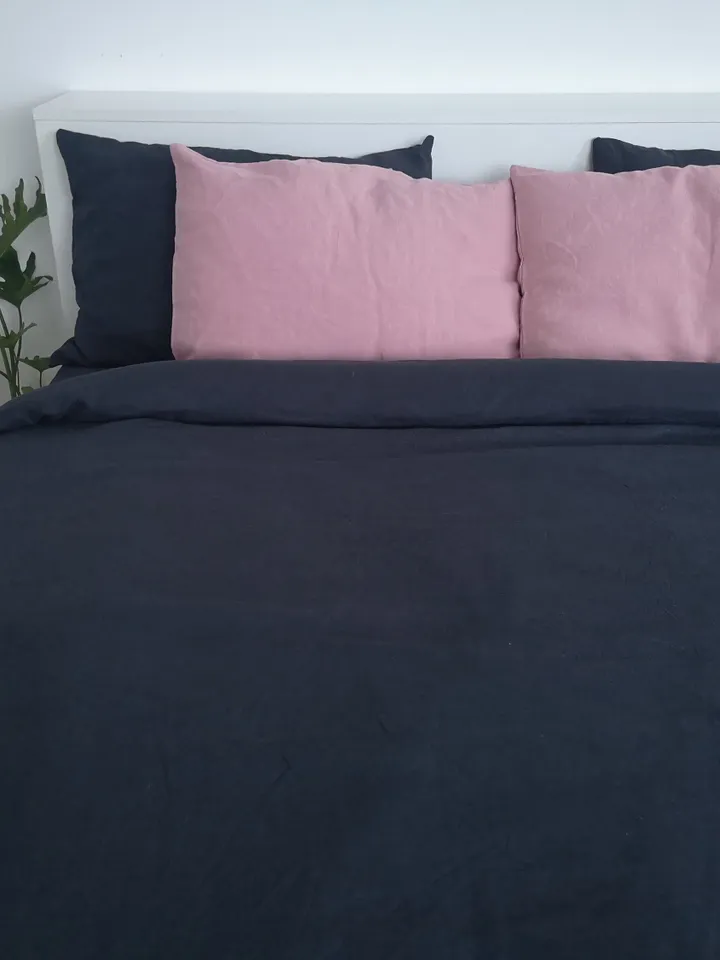 Charcoal linen duvet cover / 1 duvet cover / Softened linen / Washed black comforter cover / Quilt cover / Coconut buttons / Ribbon ties