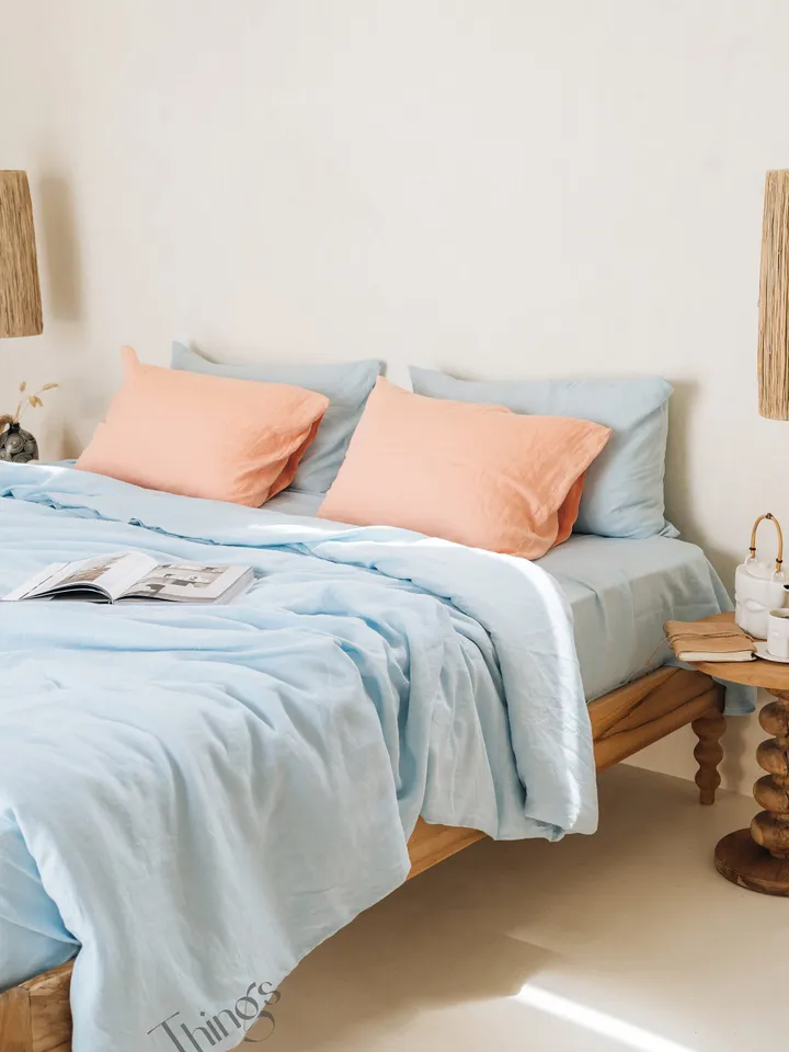 Sky blue linen duvet cover / 1 duvet cover / Softened linen / Light blue comforter cover / Quilt cover / Coconut buttons / Ribbon ties