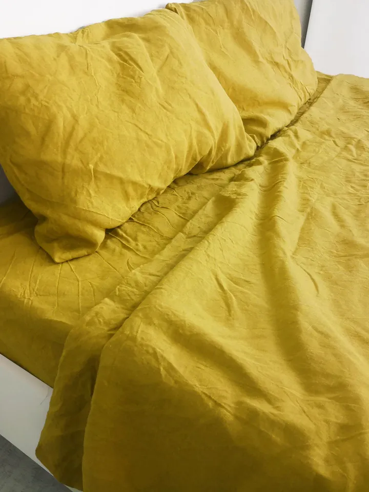Mustard linen sheet set / 1 flat sheet + 1 fitted sheet + 2 pillowcases / Softened linen bedding / Stonewashed / Mustard bedding set