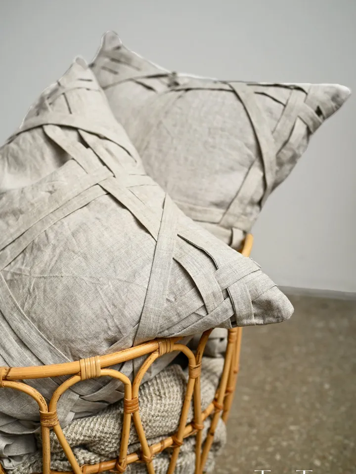 Undyed linen pillowcase / Undyed linen pillow cover with fabric stripes / Decorative, Custom size / Zipper closure