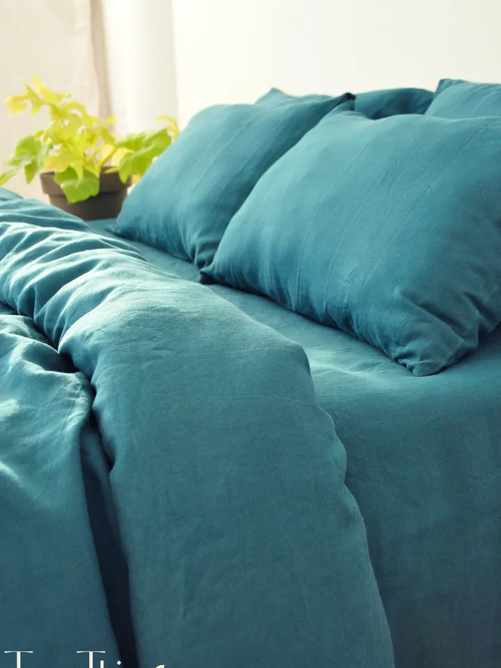 Teal linen duvet cover / 1 duvet cover / Softened linen / Comforter cover / Coconut buttons / Ribbon ties / Hidden closure /Stonewashed