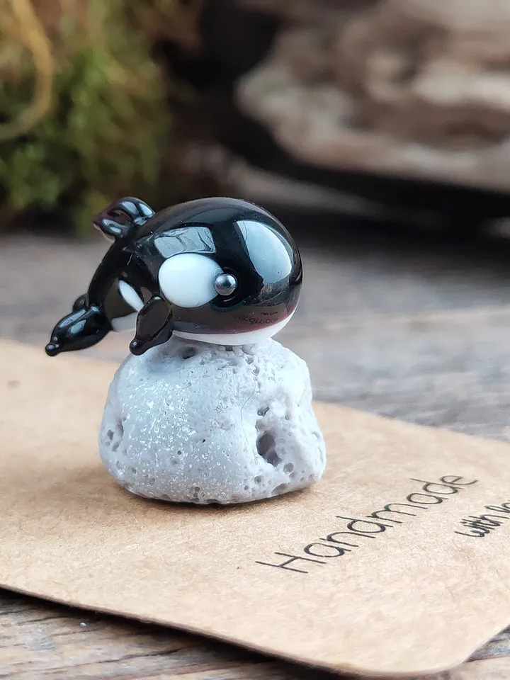 GLASS FIGURINES Orca whale figurine miniature orca figurine Tiny glass animals Miniature animals Blown glass art Terrarium Dollhouse