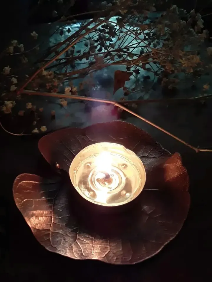 Подсвечник Кувшинка