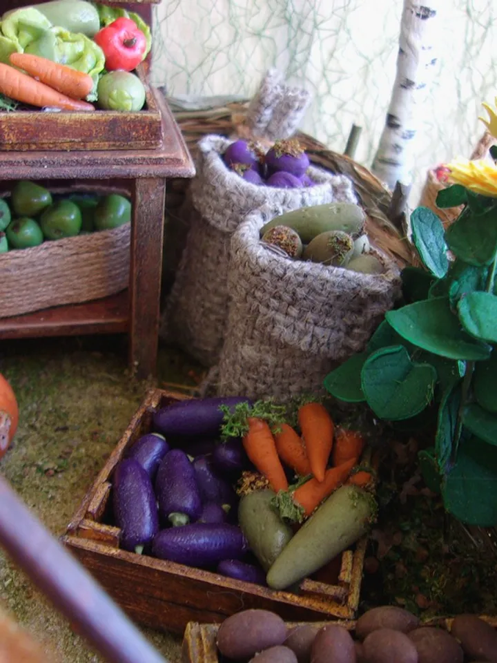 Miniature baskets with vegetables and fruits.1:12 scale.Dollhouse miniature. Realistic baskets.Handmade.