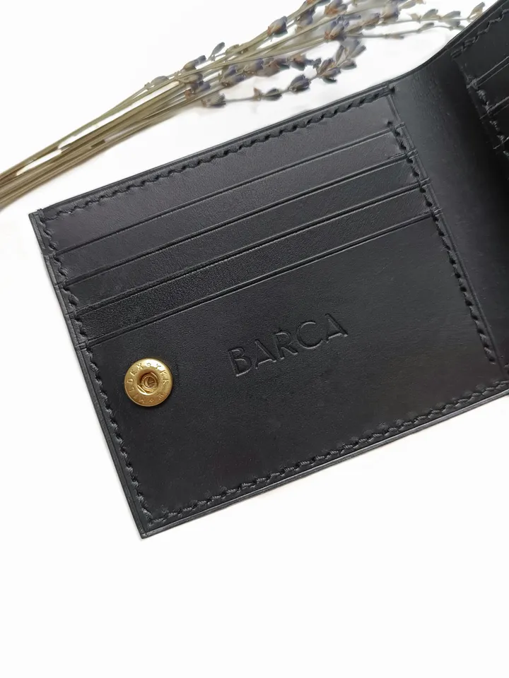 Pattern of a leather bifold wallet with coin pocket in PDF format with a step of 4 mm. & video TUTORIAL