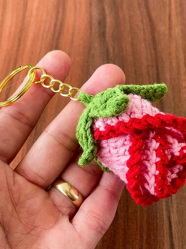 Crochet Rose Keychain Pattern, Simple 3D Flower Tutorial for Unique Bag Charms, Instant Download Gift Idea
