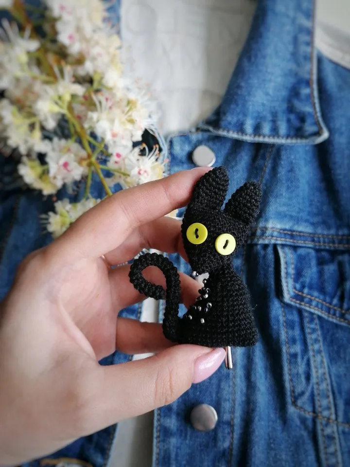 PDF Crochet Brooch Pattern Black Cat, Amigurumi Cat Pin, Cute Crochet Kitty, Animal Brooch Pattern, Handmade Cat Jewelry Crochet Animal Gift